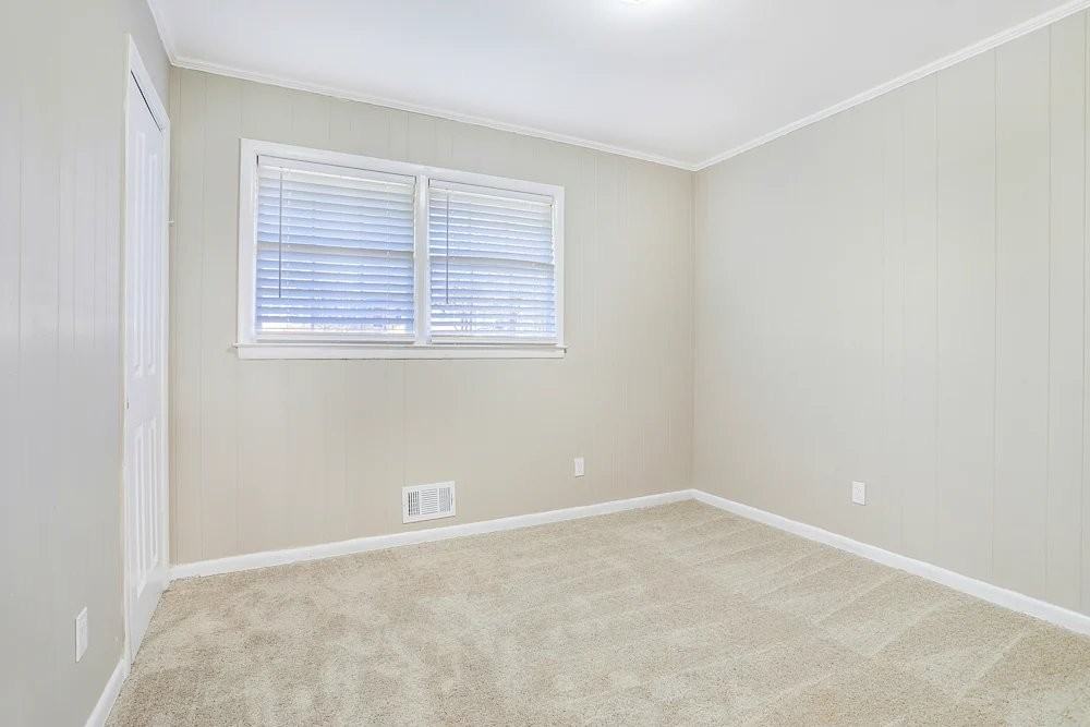 844 Parkstone Dr - Photo 5 of 13