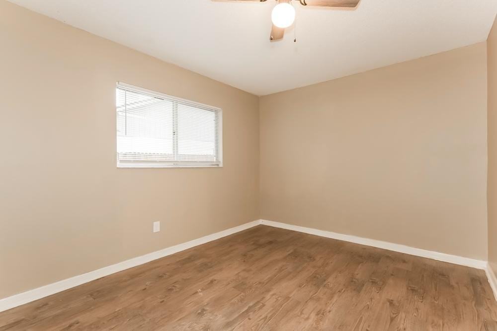 1002 Pinehaven Ct - Photo 6 of 10