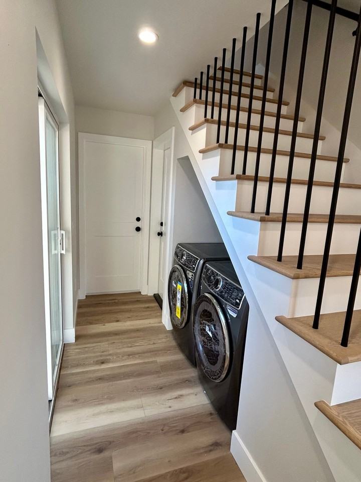 1821 Sola Ct #1823 - Photo 2 of 20