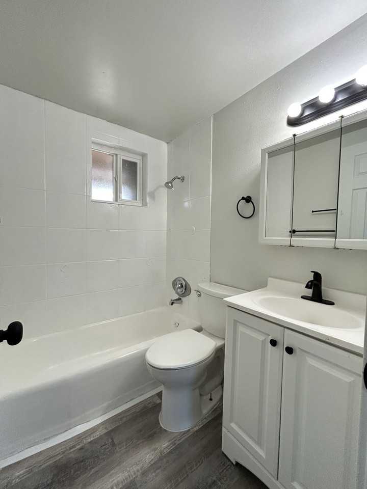 3440 S St #8 - Photo 6 of 6