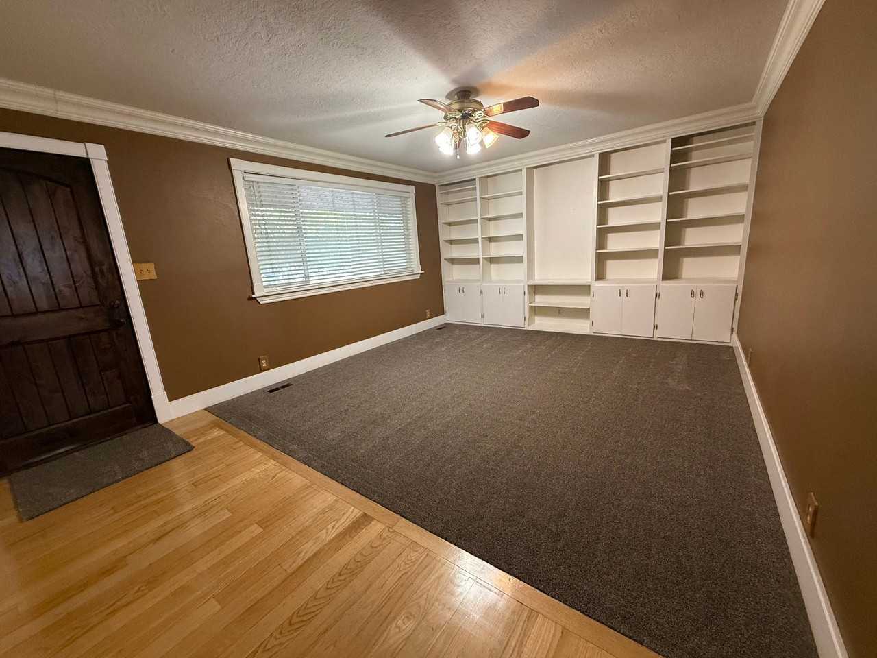 1152 E Sterling Dr - Photo 5 of 18