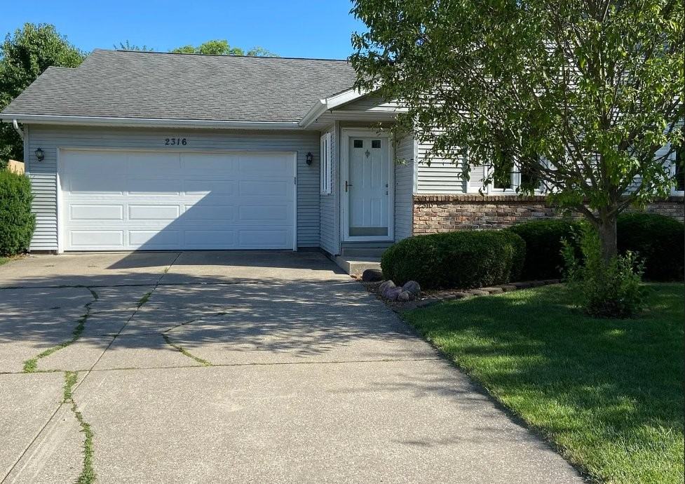2316 Austin Dr - Photo 2 of 19