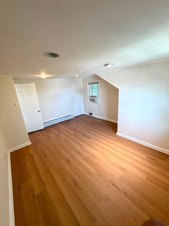 91 Mount Prospect Ave #2 - Photo 4 of 10