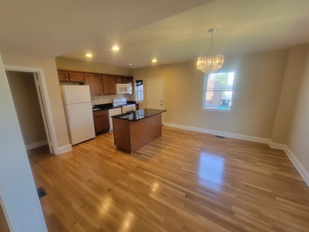 2523 Liberty Pkwy - Photo 7 of 15