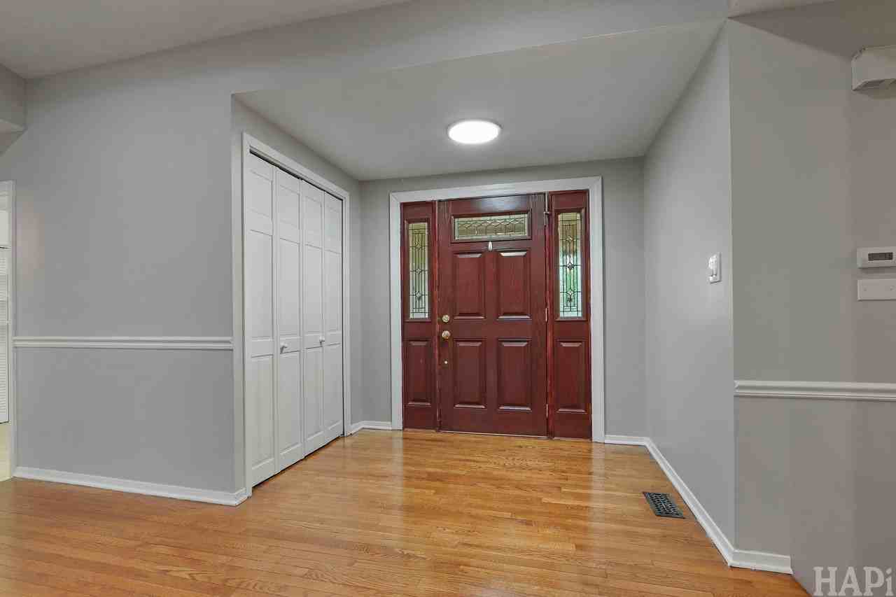 1540, N Pepper Tree Dr - Photo 3 of 20
