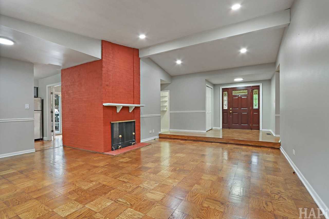 1540, N Pepper Tree Dr - Photo 4 of 20