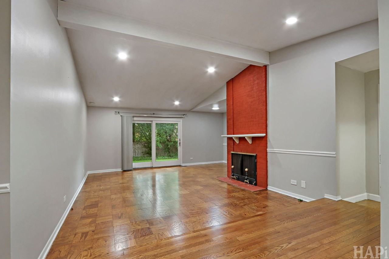 1540, N Pepper Tree Dr - Photo 5 of 20