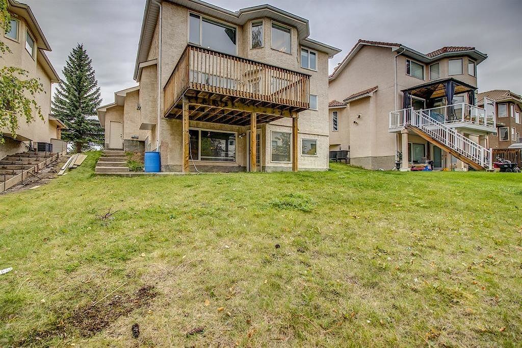 8348 Edgevalley Dr Nw - Photo 2 of 21