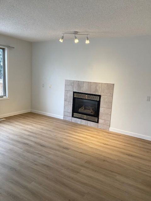8348 Edgevalley Dr Nw - Photo 4 of 21