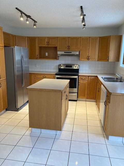 8348 Edgevalley Dr Nw - Photo 6 of 21