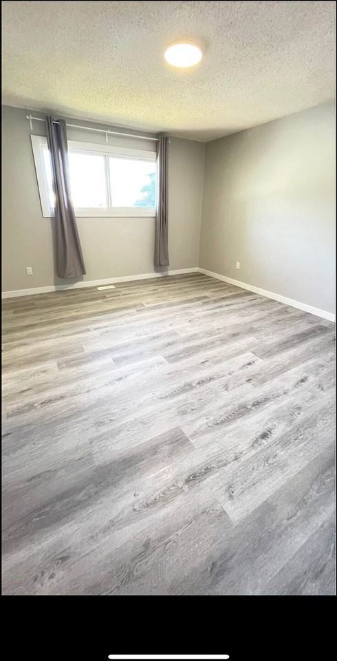 11731 40 Ave Nw - Photo 2 of 2
