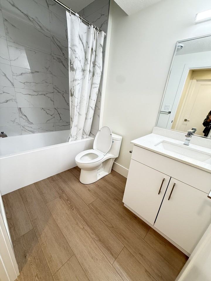 11140 49 Ave Nw - Photo 6 of 9