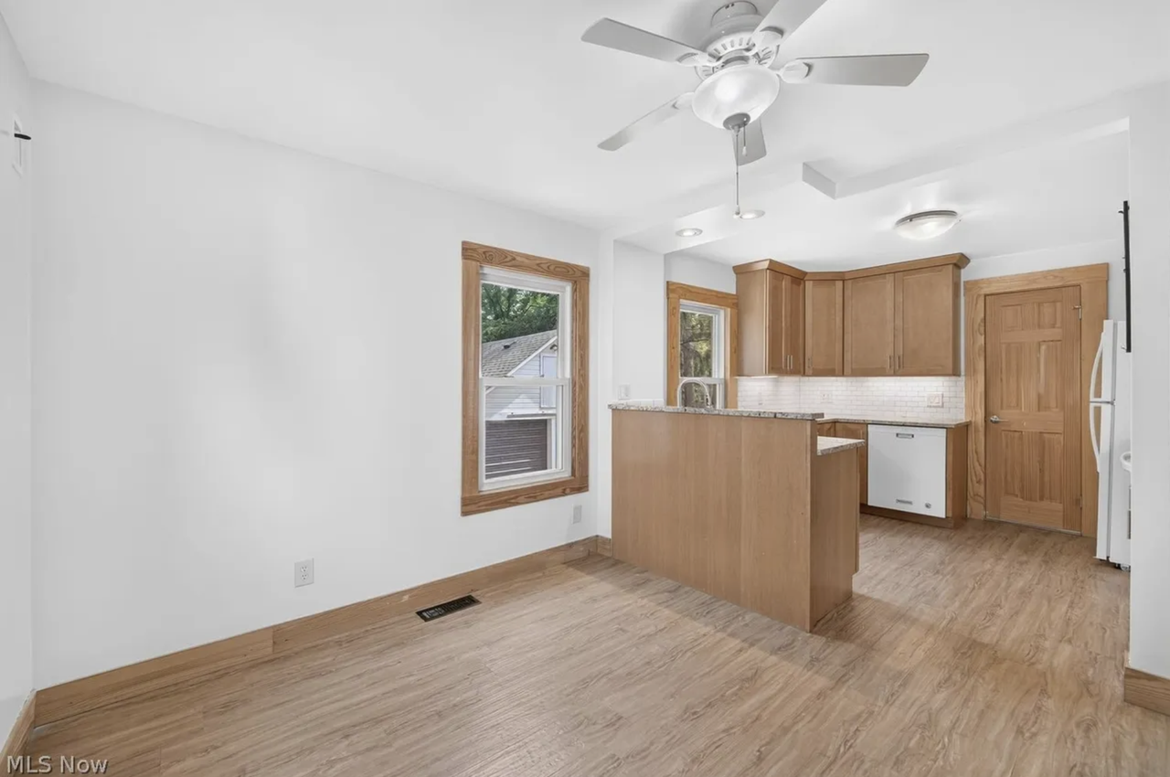 73 Prospect St #NA - Photo 6 of 14