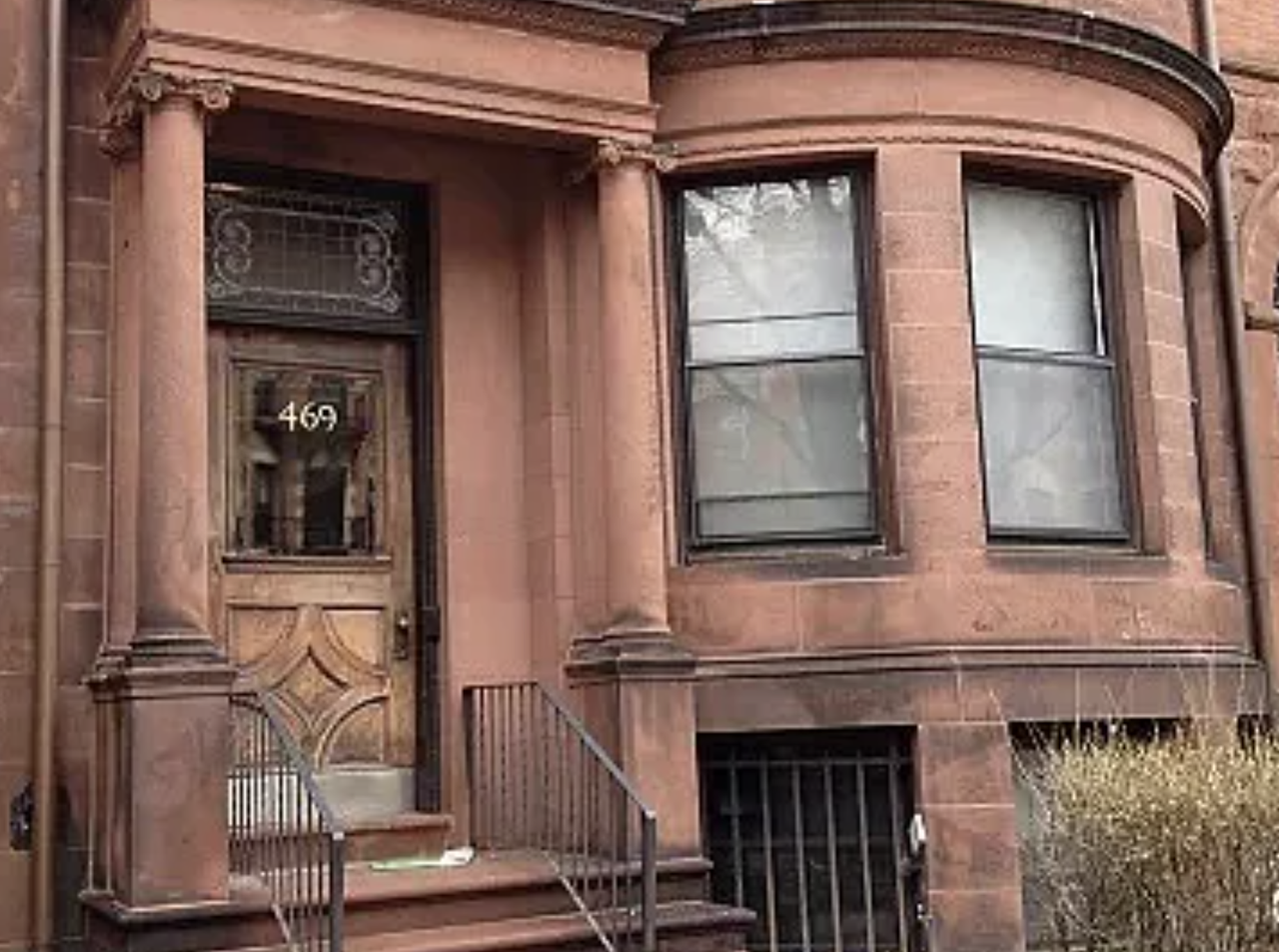 469 Beacon St - Photo 5 of 5
