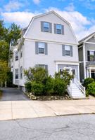 featured image of 109 Bowen St #2