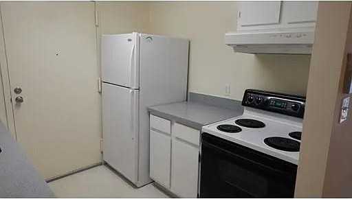 34 Silver Hill Ln #12 - Photo 2 of 8