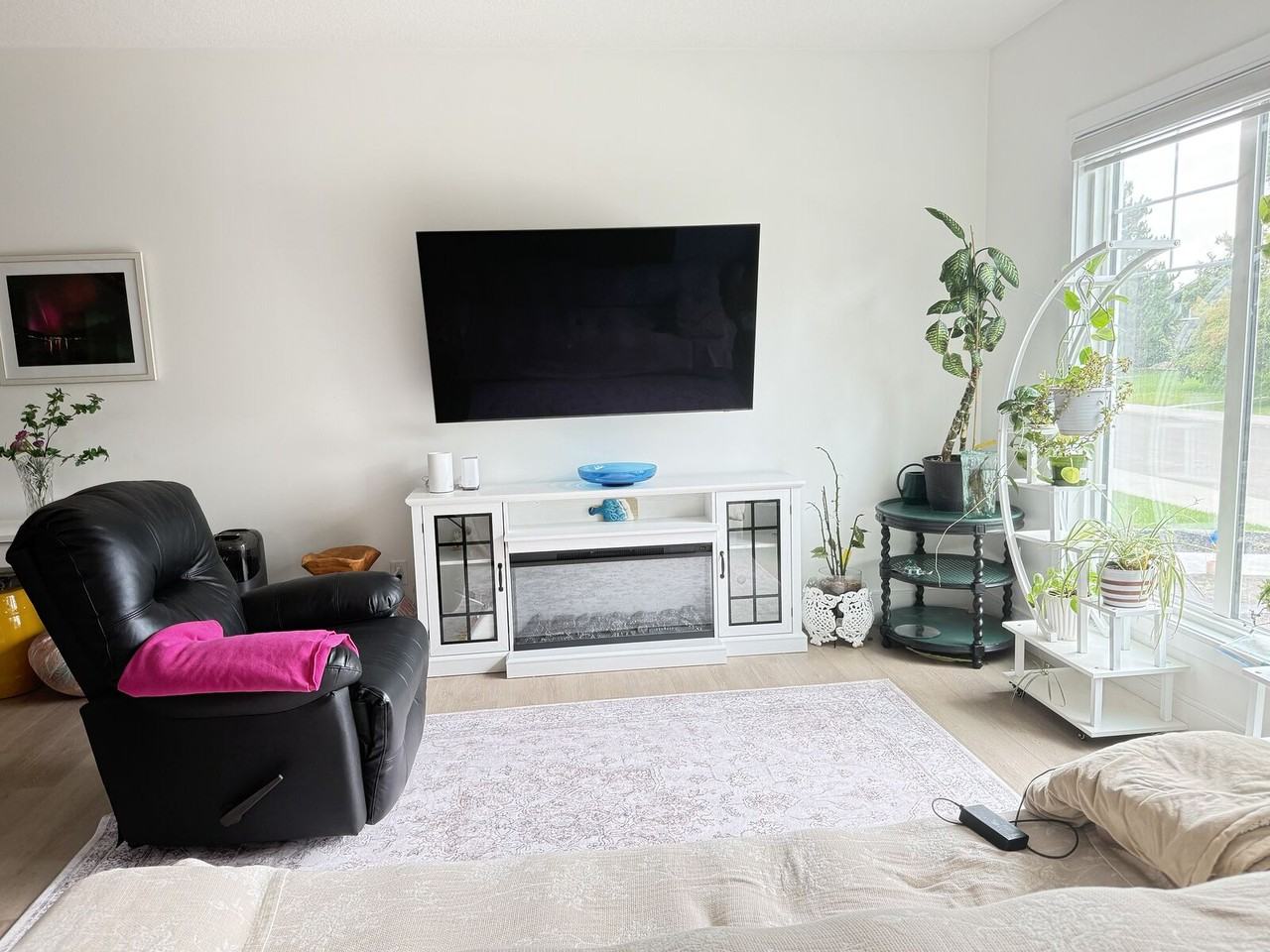 11142 49 Ave Nw - Photo 4 of 14