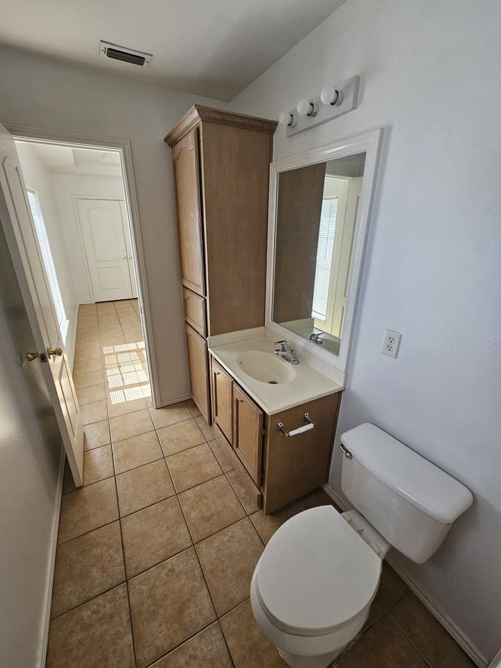 709 La Mancha Dr #1 - Photo 4 of 12