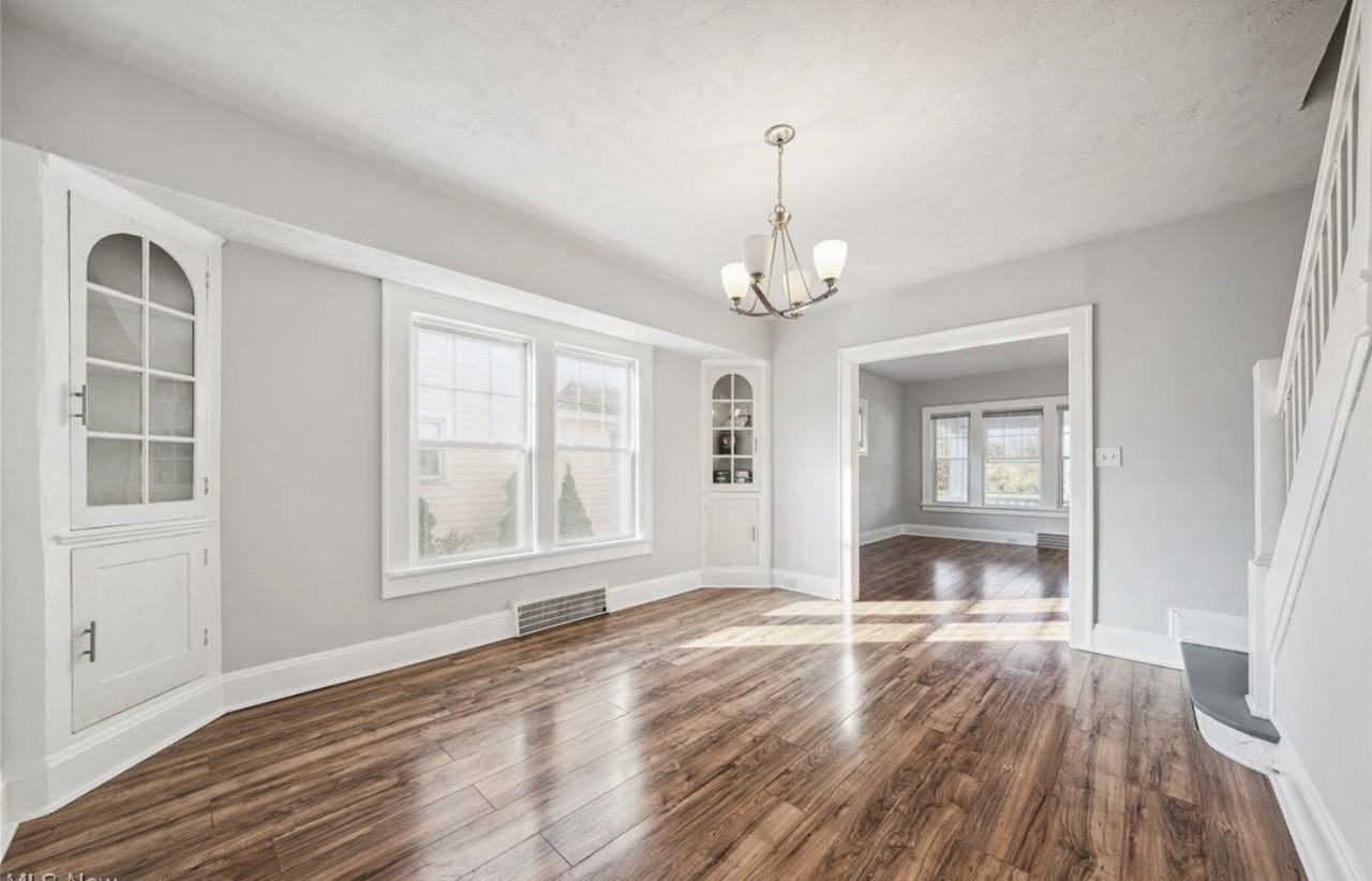 3230 Euclid Heights Blvd - Photo 4 of 20