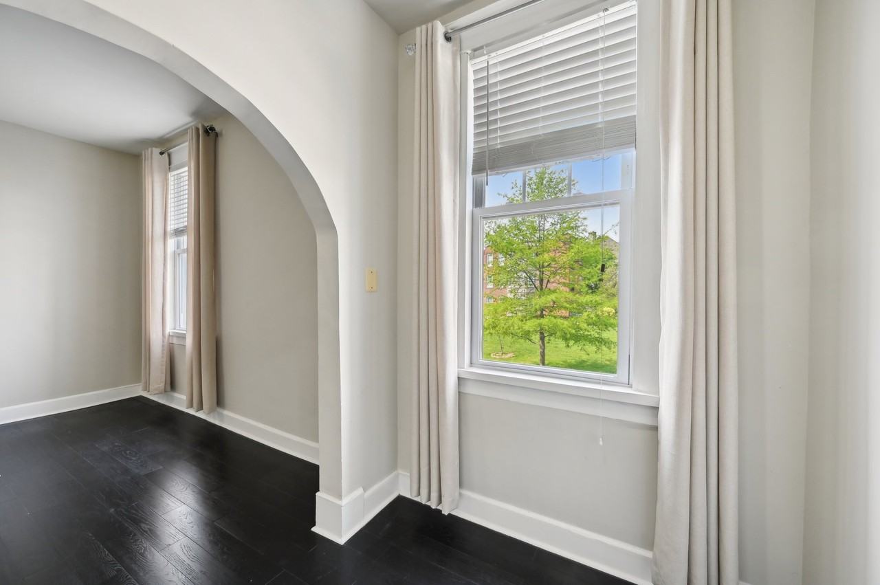 2431 Linden Ave #2 - Photo 2 of 26