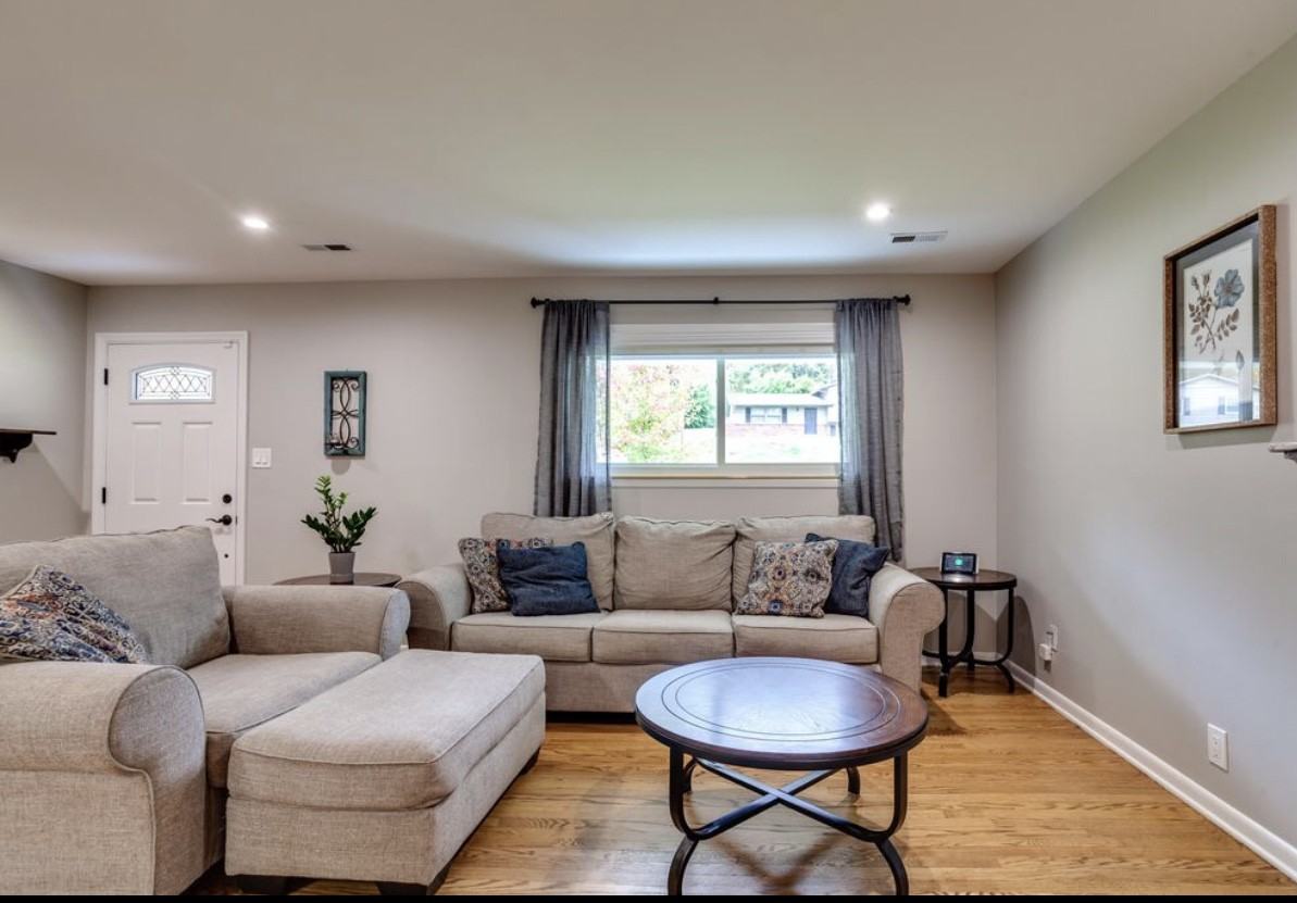 7532 Luscombe Dr #NA - Photo 3 of 12