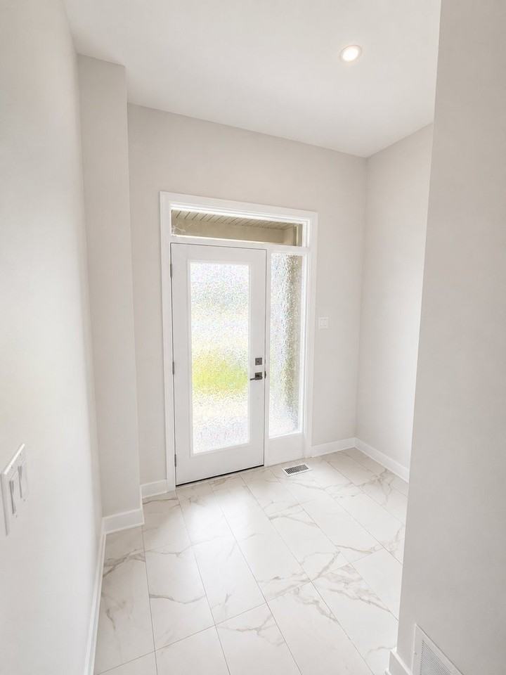 697 Miikana Rd - Photo 2 of 20