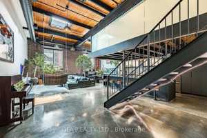 featured image of 326 Carlaw Avenue