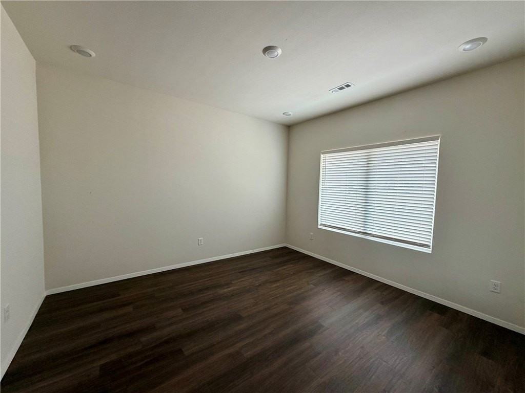 2960 W Mclaren Dr - Photo 2 of 22