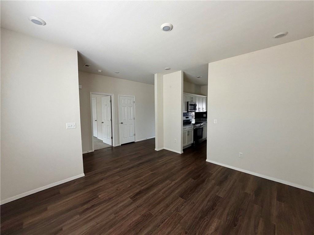 2960 W Mclaren Dr - Photo 3 of 22