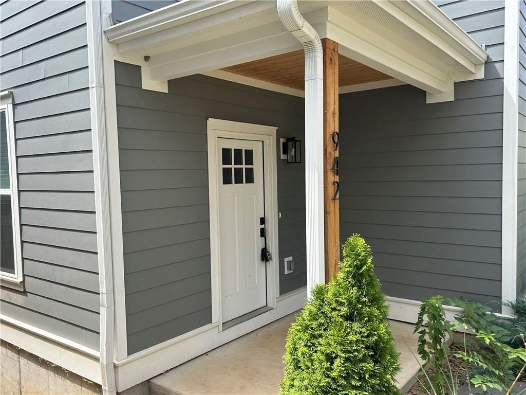942 S Wichita Ave - Photo 2 of 12