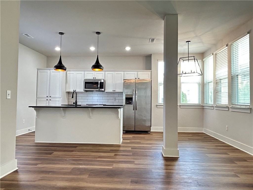 942 S Wichita Ave - Photo 3 of 12