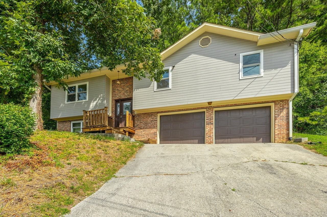 548 Benson Dr - Photo 3 of 44