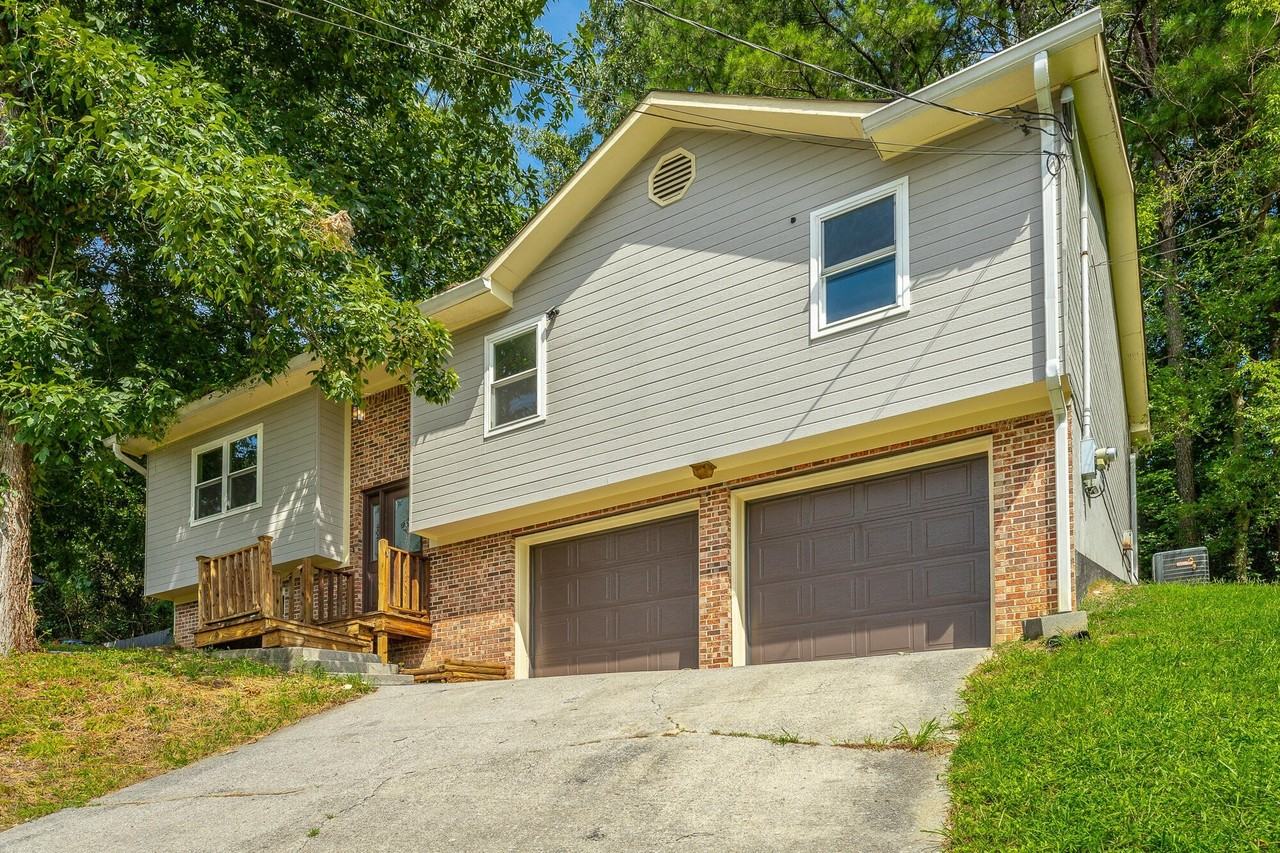 548 Benson Dr - Photo 4 of 44