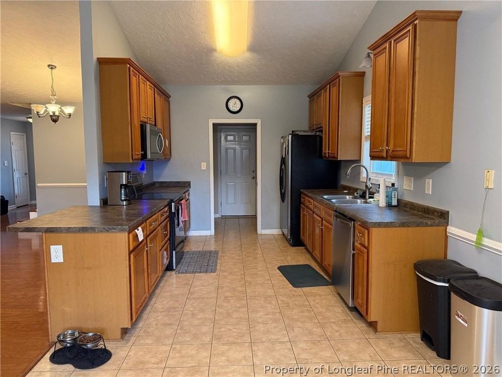 1520 Timberrock Ct - Photo 4 of 20