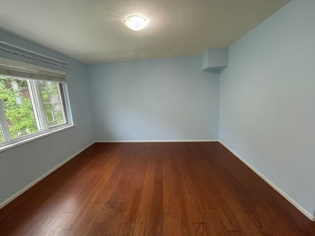 1599 Plateau Crescent - Photo 7 of 16