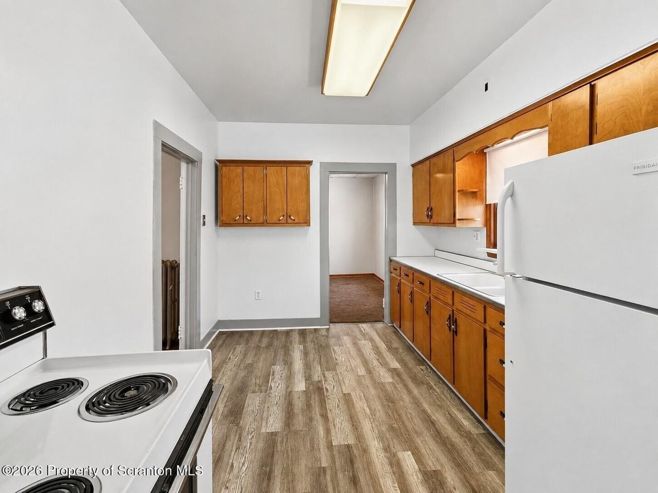 132 Smith St #1stFL - Photo 3 of 12