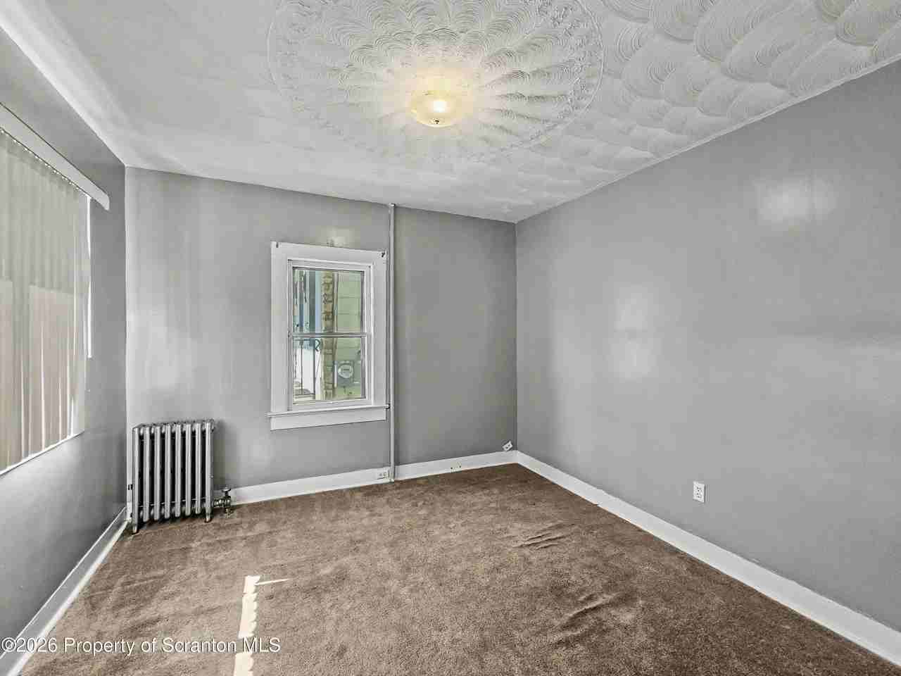 132 Smith St #1stFL - Photo 7 of 12