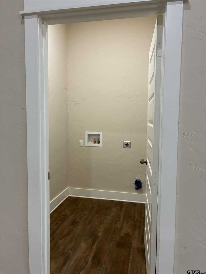 1109 W Front St - Photo 4 of 22