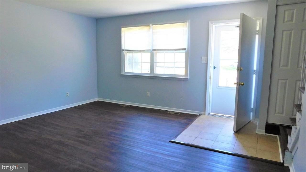 3706 Double Rock Ln - Photo 3 of 21