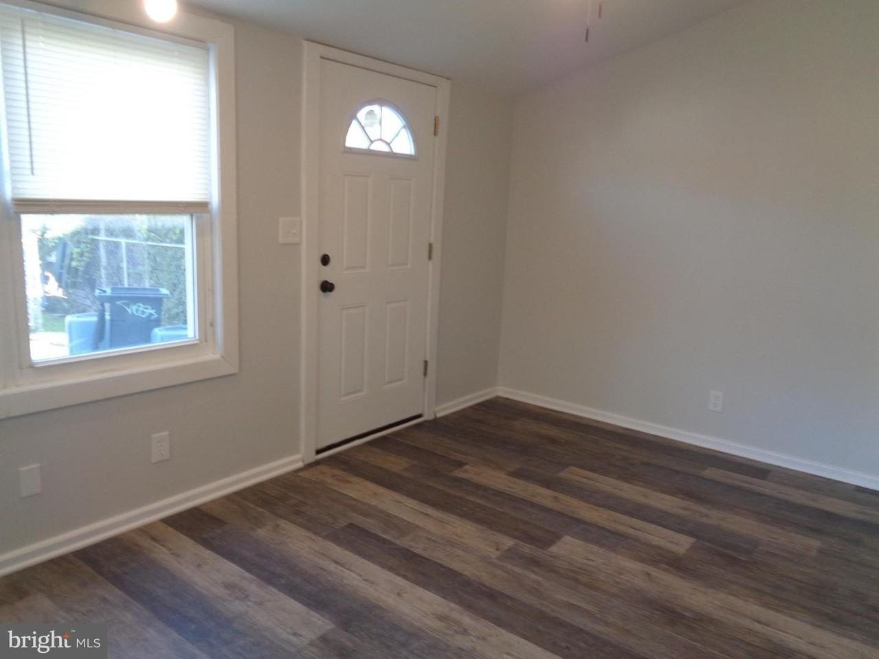 7150 Eastbrook Ave - Photo 3 of 31