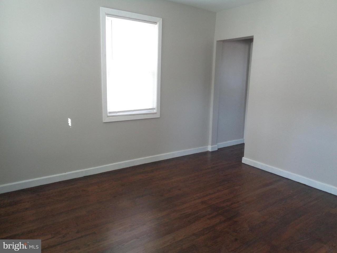 7150 Eastbrook Ave - Photo 7 of 31