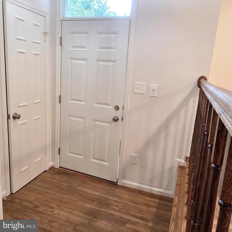 10617 Pine Haven Ter - Photo 2 of 28