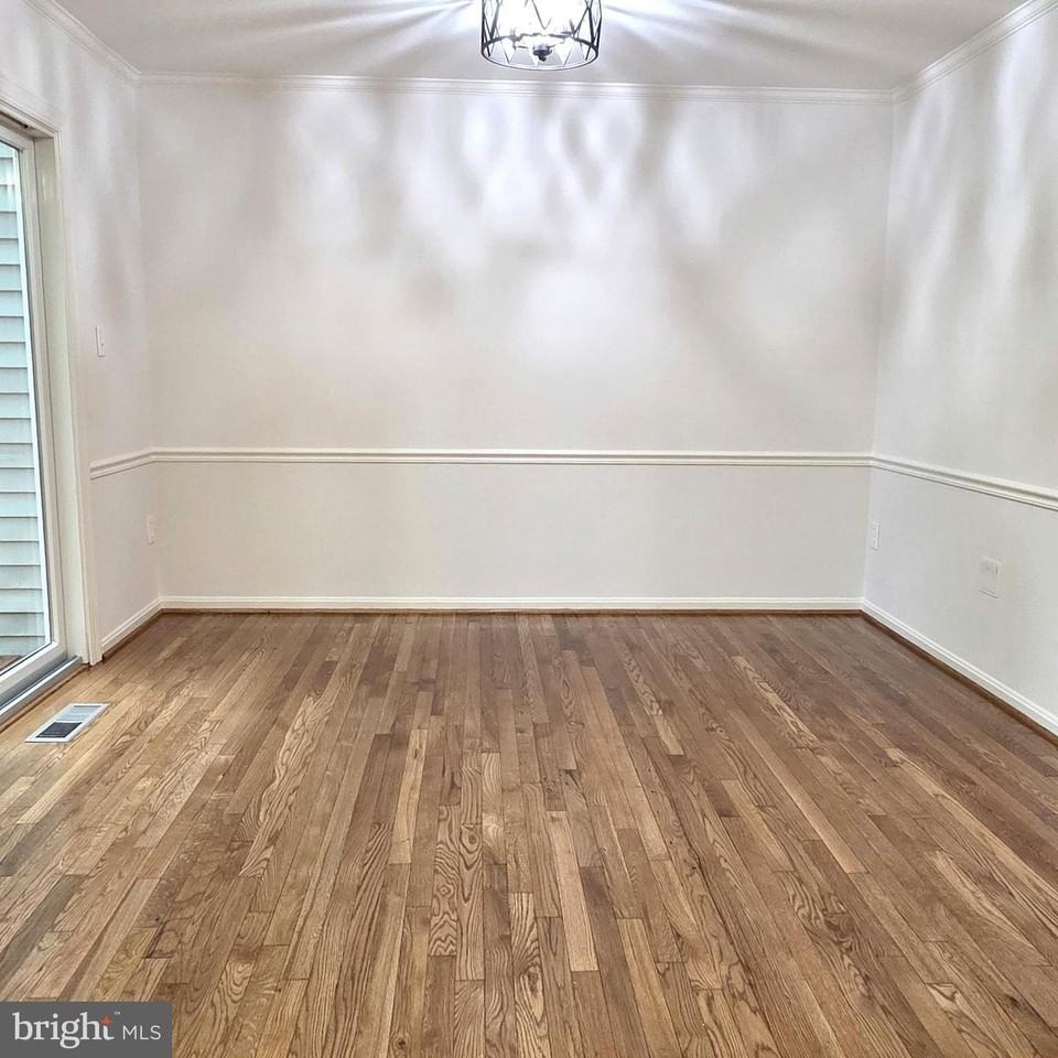 10617 Pine Haven Ter - Photo 6 of 28