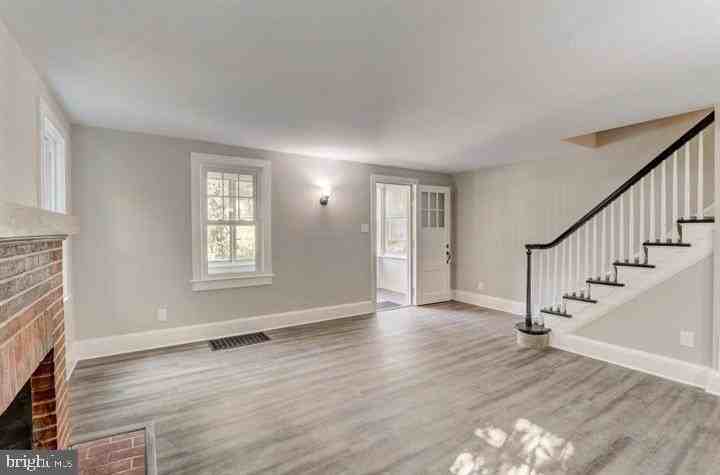 46 N Edgewater Ave - Photo 6 of 30