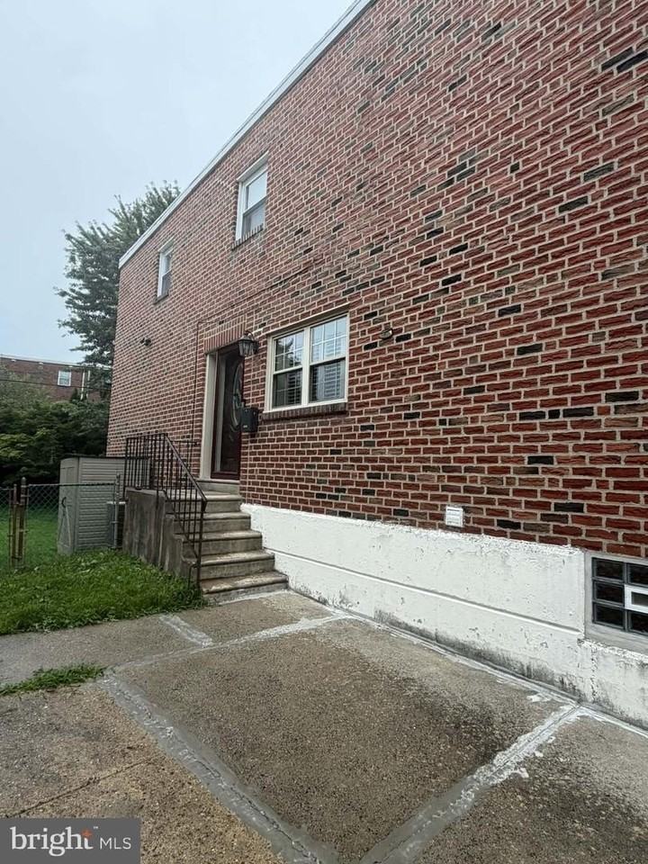 814 Kendrick St - Photo 2 of 35
