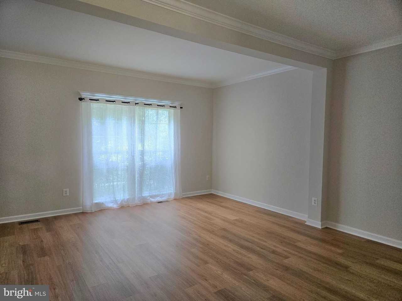 43283 Chokeberry Sq - Photo 3 of 40