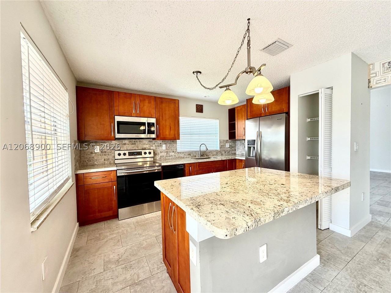 12614 Nw 12th Ct - Photo 3 of 49