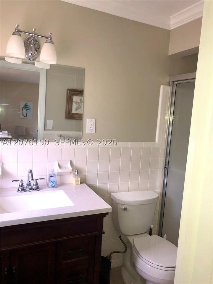 1241 Manor Dr - Photo 7 of 20