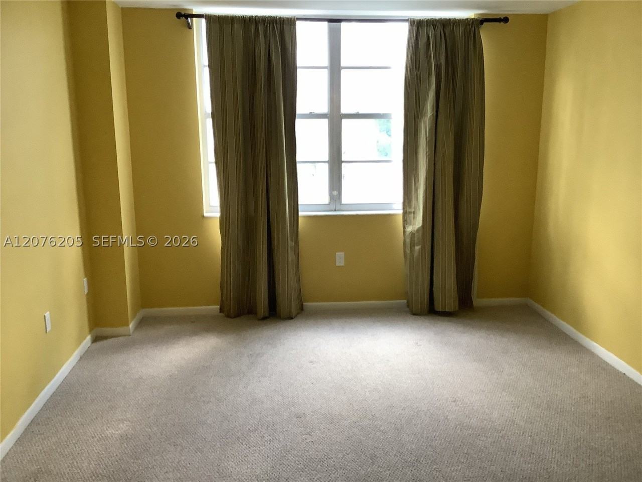 2801 Ne 183rd St #111W - Photo 4 of 10