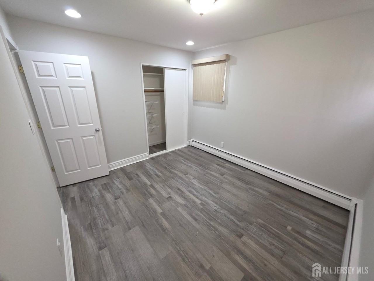 17 Colton Rd - Photo 5 of 8